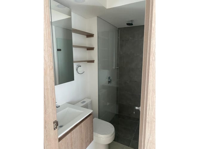 Apartamento de 3 alcobas en venta en Menga, Yumbo, 87 m² · foto 8 de 9