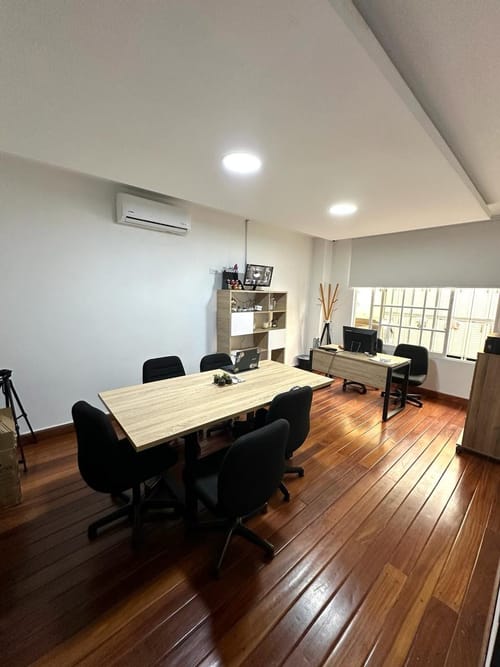 Casa de 7 alcobas en venta en Prados Del Norte, Cali, 240 m² · foto 5 de 8