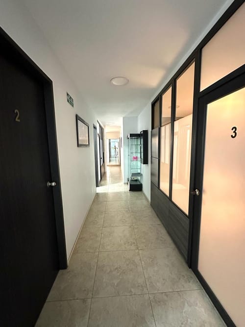 Casa de 7 alcobas en venta en Prados Del Norte, Cali, 240 m² · foto 6 de 8