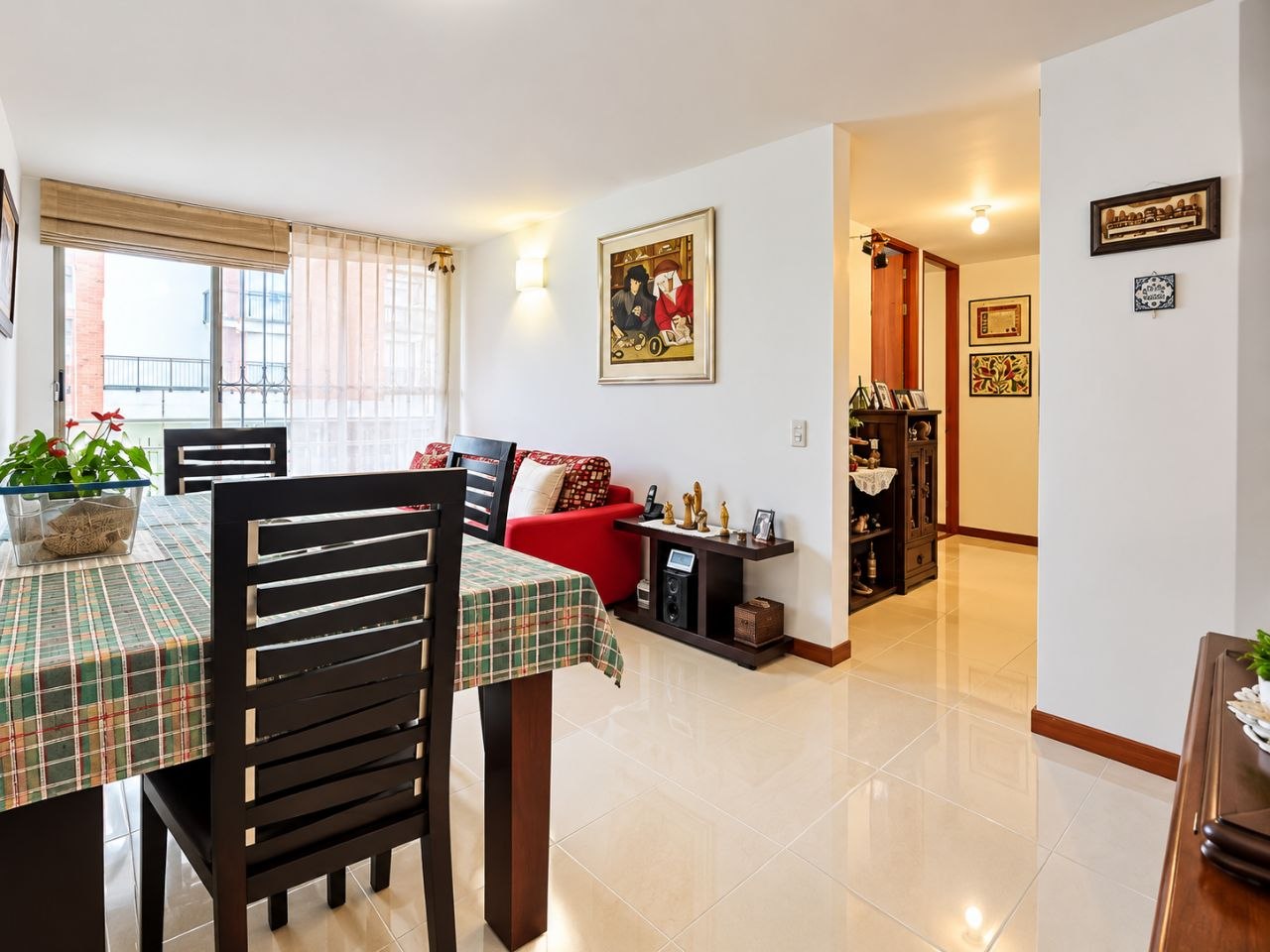 Apartamento en venta en Mazuren, Bogotá · foto 2 de 18