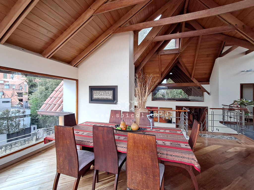 Casa en venta en Bosque De Pinos, Bogotá · foto 2 de 24