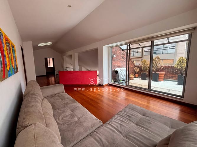 Apartamento de 4 alcobas en venta en Chico Norte, Bogotá, 300 m² · foto 2 de 23