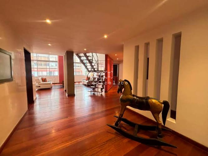 Apartamento de 4 alcobas en venta en Chico Norte, Bogotá, 300 m² · foto 20 de 23