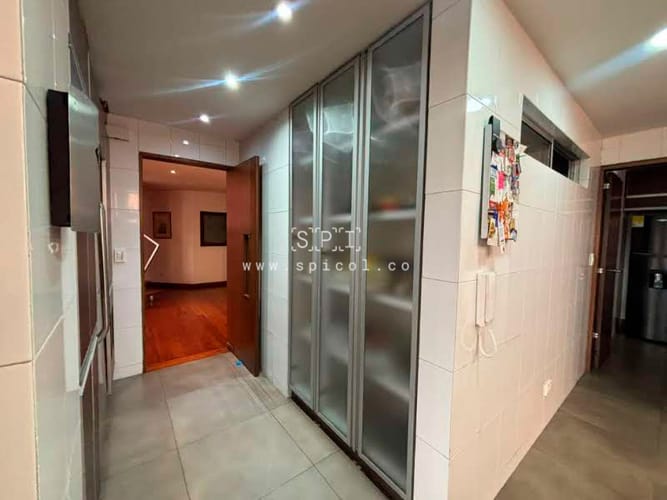 Apartamento de 4 alcobas en venta en Chico Norte, Bogotá, 300 m² · foto 21 de 23