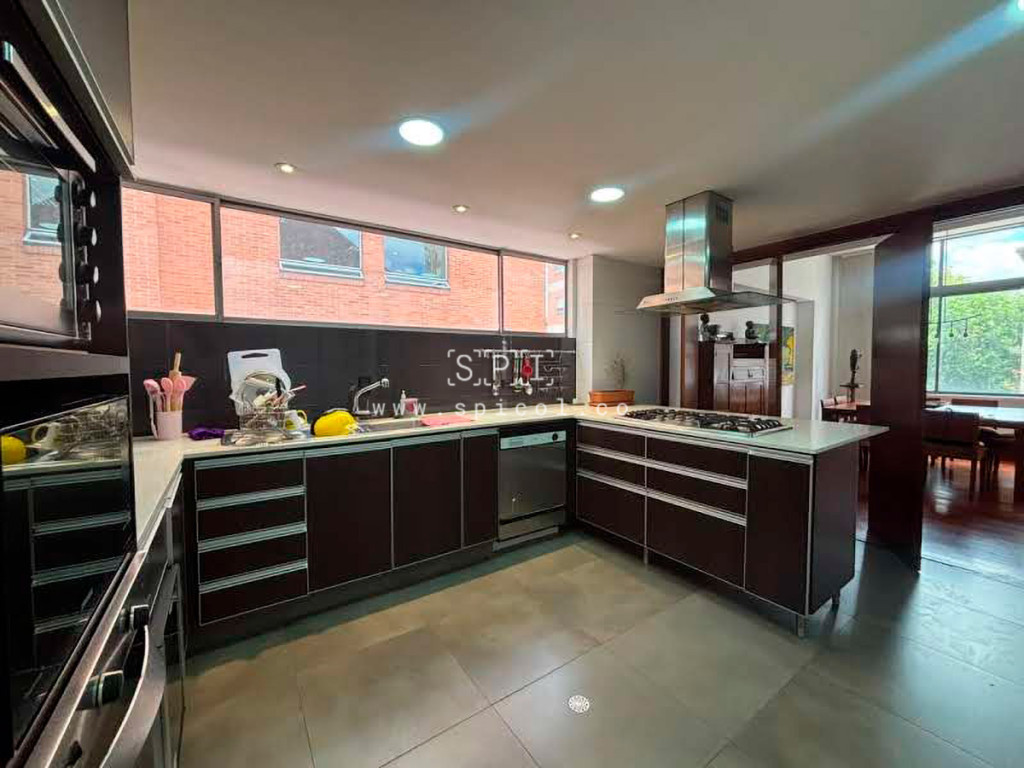 Apartamento en arriendo en Chico Norte, Bogotá · foto 4 de 23