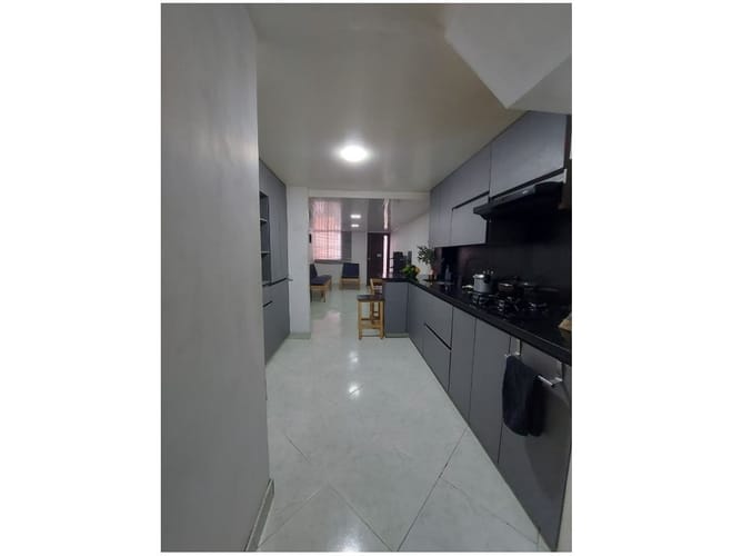 Casa de 4 alcobas en venta en La Milagrosa, Medellín, 100 m² · foto 2 de 15