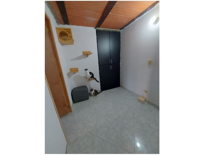 Casa de 4 alcobas en venta en La Milagrosa, Medellín, 100 m² · foto 9 de 15