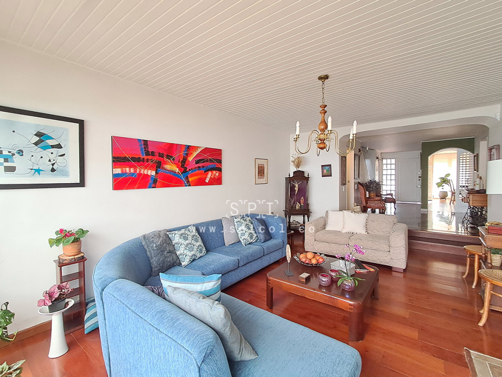 Casa en venta en Santa Barbara Central, Bogotá · foto 3 de 24