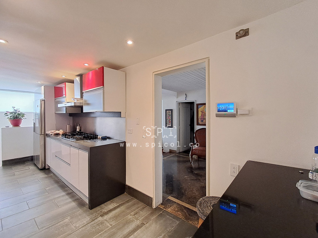 Casa en venta en Santa Barbara Central, Bogotá · foto 7 de 24