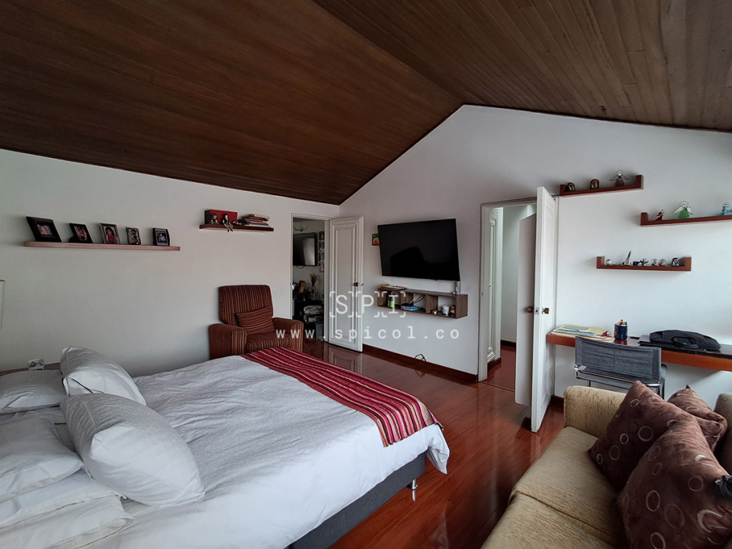 Casa en venta en Santa Barbara Central, Bogotá · foto 23 de 24