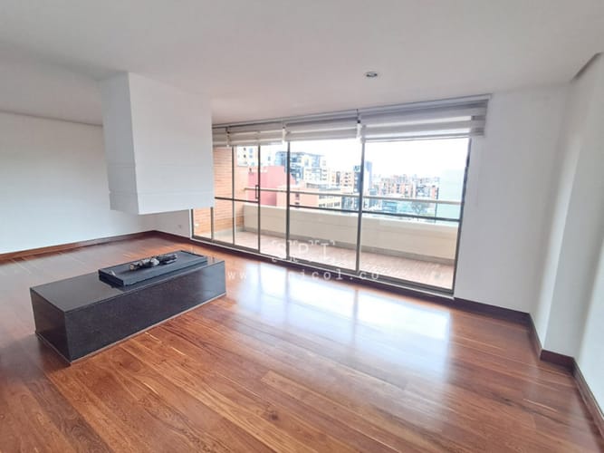 Apartamento en venta en Santa Ana Oriental, Bogotá · foto 2 de 17