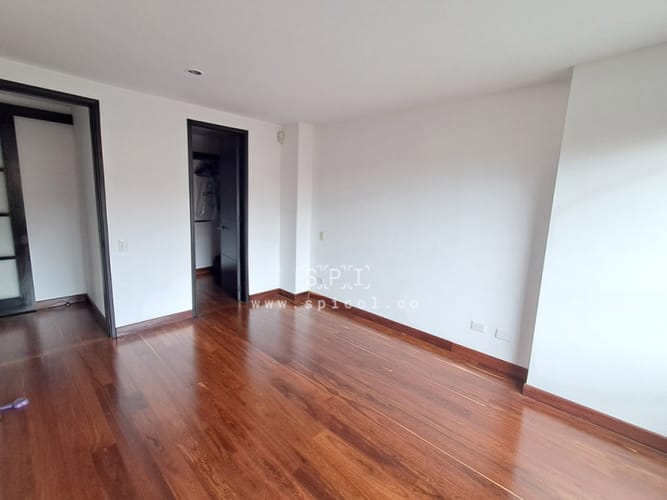 Apartamento en venta en Santa Ana Oriental, Bogotá · foto 9 de 17