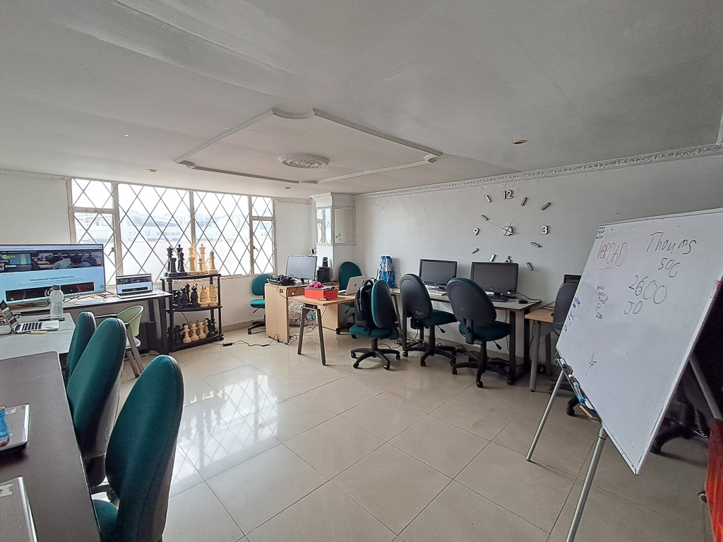 Casa en venta en Engativá, Bogotá · foto 2 de 24