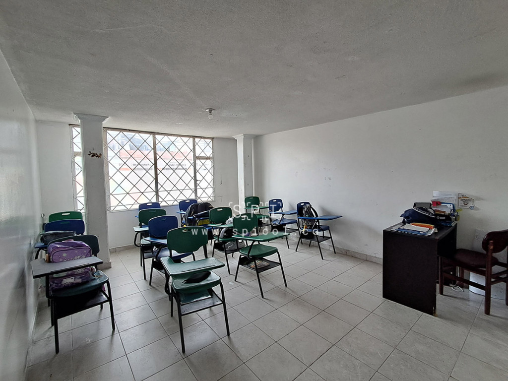 Casa en venta en Engativá, Bogotá · foto 4 de 24