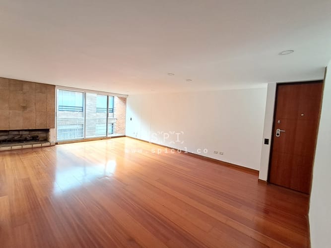 Apartamento de 3 alcobas en arriendo en Nueva Autopista, Bogotá, 131 m² · foto 2 de 24