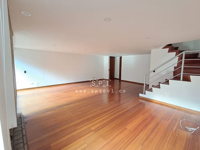 Apartamento de 3 alcobas en arriendo en Nueva Autopista, Bogotá, 131 m² · foto 3 de 24