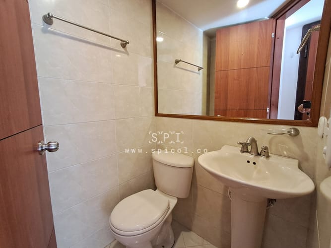 Apartamento de 3 alcobas en arriendo en Nueva Autopista, Bogotá, 131 m² · foto 7 de 24