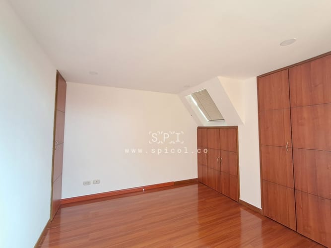 Apartamento de 3 alcobas en arriendo en Nueva Autopista, Bogotá, 131 m² · foto 14 de 24