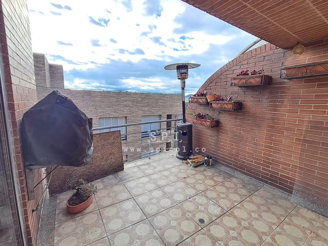 Apartamento de 3 alcobas en arriendo en Nueva Autopista, Bogotá, 131 m² · foto 16 de 24