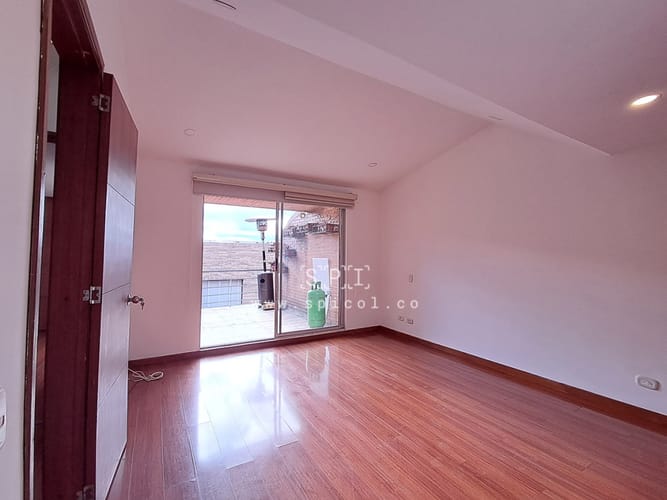 Apartamento de 3 alcobas en arriendo en Nueva Autopista, Bogotá, 131 m² · foto 17 de 24