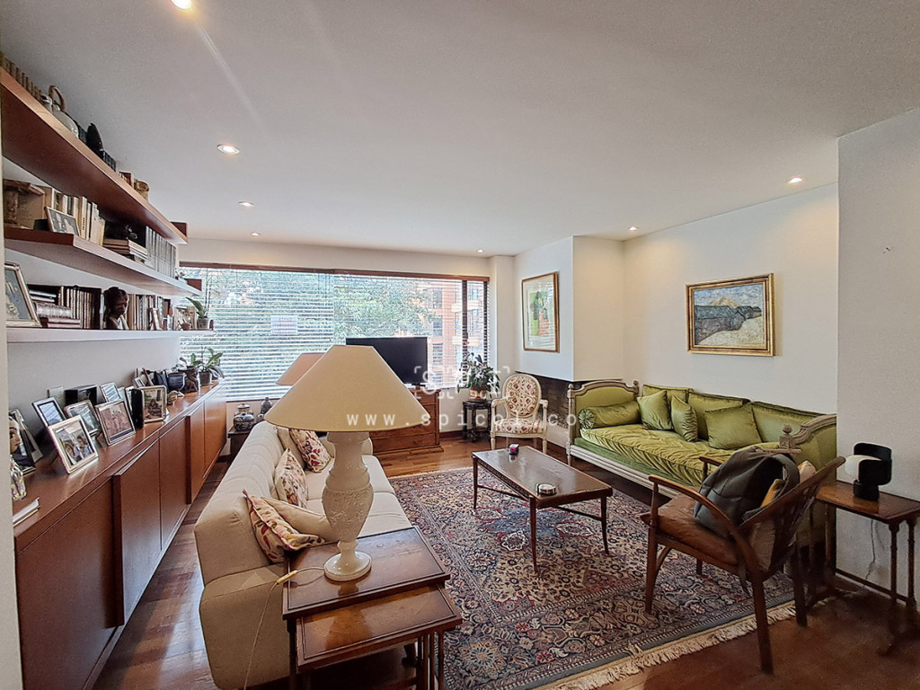 Apartamento en venta en Los Rosales, Bogotá · foto 2 de 15