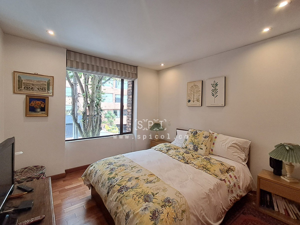 Apartamento en venta en Los Rosales, Bogotá · foto 9 de 15