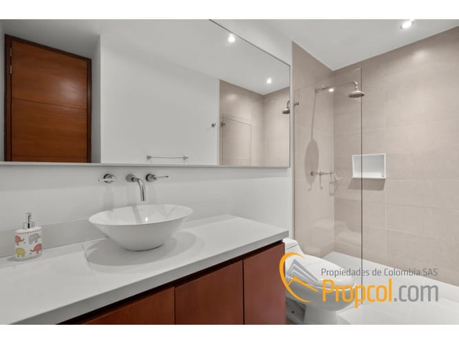 Apartamento de 3 alcobas en venta en Chapinero, Bogotá, 250 m² · foto 11 de 18