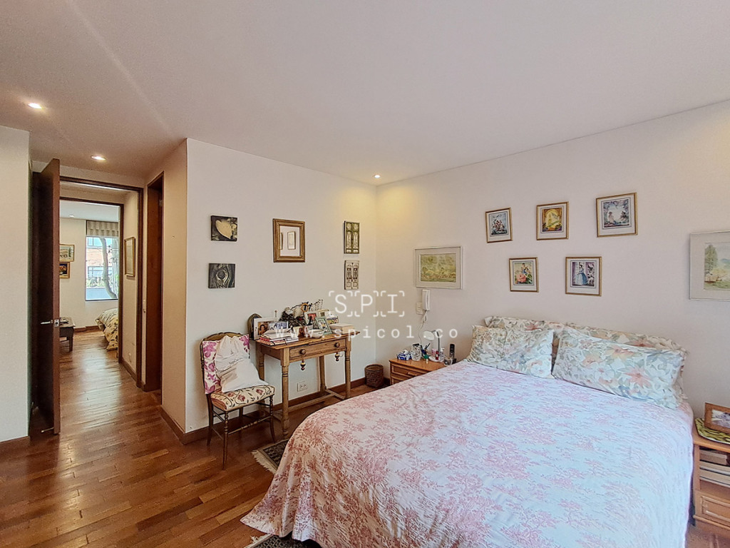 Apartamento en venta en Los Rosales, Bogotá · foto 13 de 15
