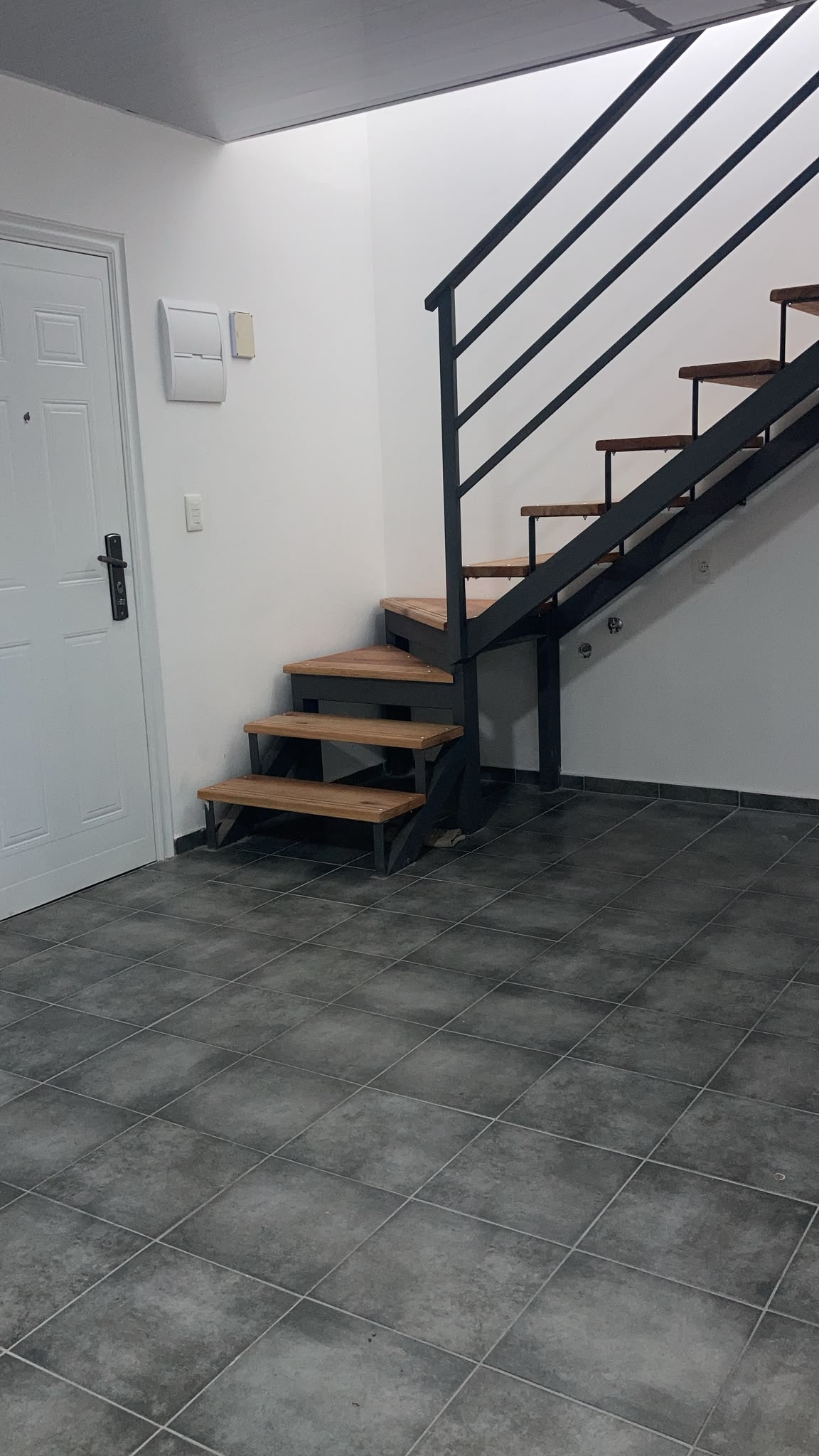 Apartamento En Alquiler En Jacinto Vera, Duplex De 1 Dormitorio como a Estrenar, Sin Gastos Comunes. · Foto 11