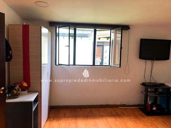 Casa de 5 alcobas en venta en Colina Campestre, Bogotá, 384 m² · foto 4 de 24