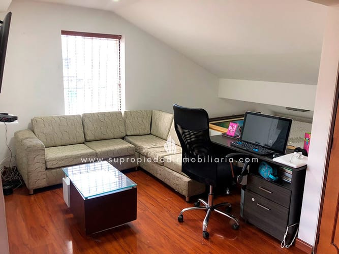 Casa de 5 alcobas en venta en Colina Campestre, Bogotá, 384 m² · foto 18 de 24
