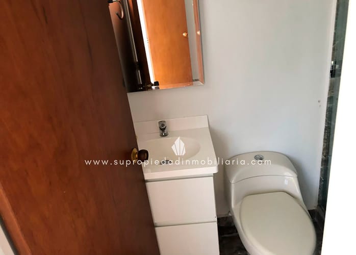 Casa de 5 alcobas en venta en Colina Campestre, Bogotá, 384 m² · foto 23 de 24