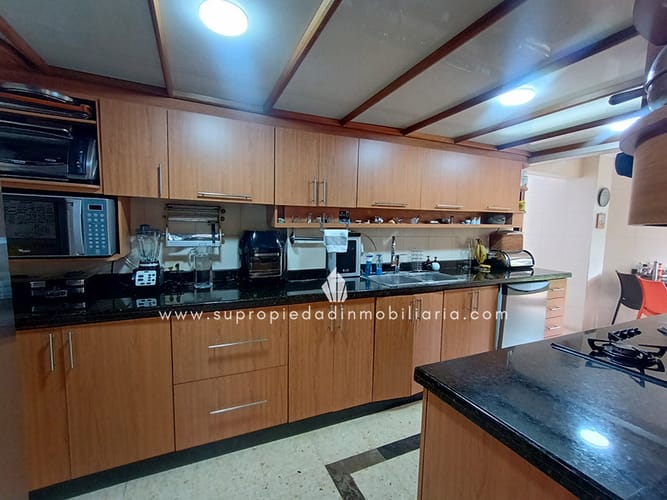 Casa de 4 alcobas en venta en Sotileza, Bogotá, 292 m² · foto 11 de 24