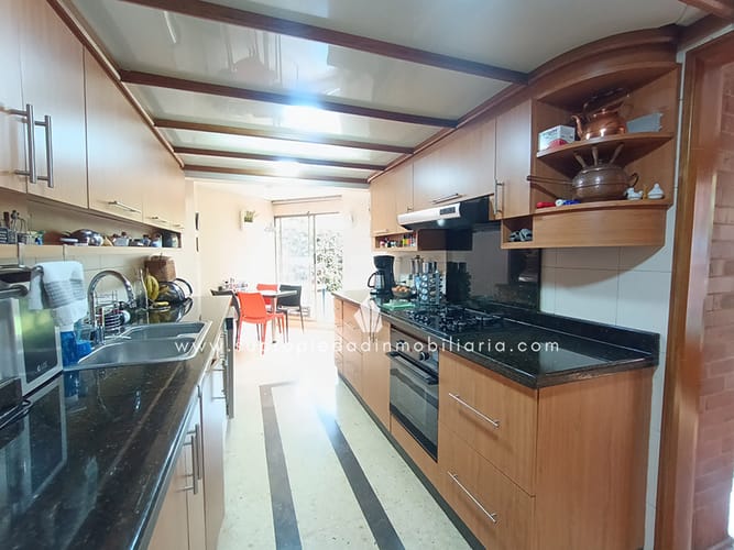 Casa de 4 alcobas en venta en Sotileza, Bogotá, 292 m² · foto 12 de 24