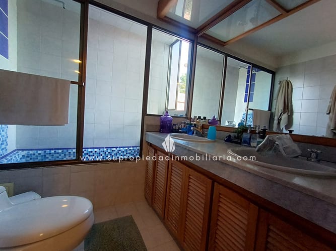 Casa de 4 alcobas en venta en Sotileza, Bogotá, 292 m² · foto 21 de 24