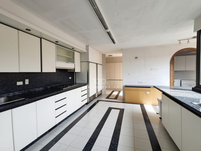 Apartamento de 4 alcobas en venta en Club De Los Lagartos, Bogotá, 384 m² · foto 7 de 24