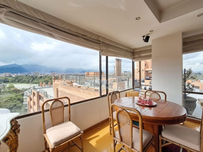Apartamento de 4 alcobas en venta en Club De Los Lagartos, Bogotá, 384 m² · foto 9 de 24