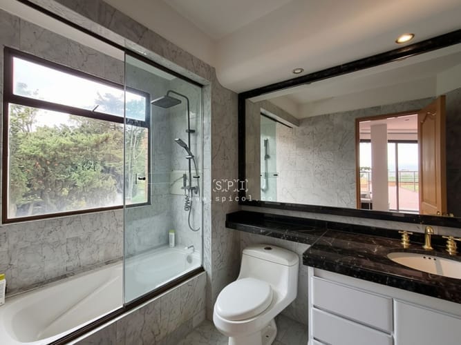 Apartamento de 4 alcobas en venta en Club De Los Lagartos, Bogotá, 384 m² · foto 15 de 24
