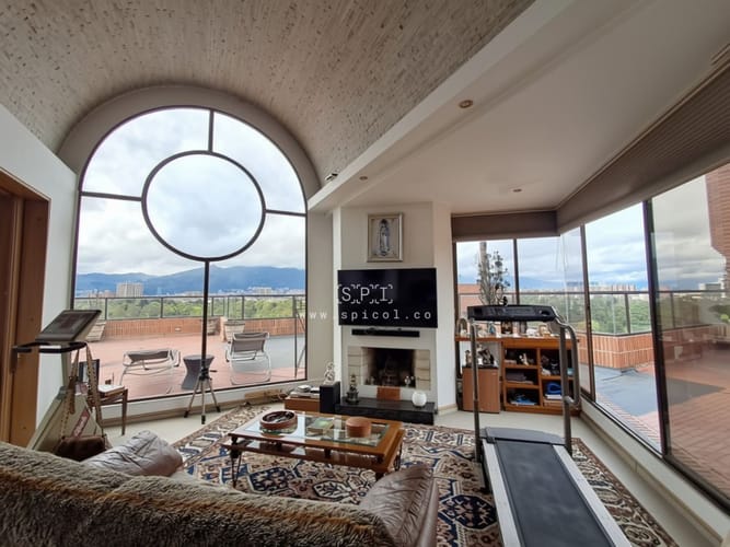 Apartamento de 4 alcobas en venta en Club De Los Lagartos, Bogotá, 384 m² · foto 21 de 24