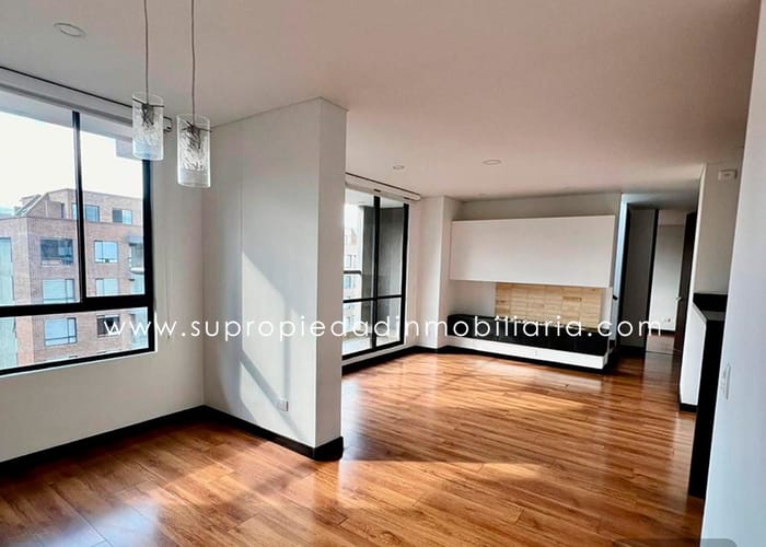 Apartamento de 3 alcobas en venta en Mazuren, Bogotá, 139 m² · foto 5 de 13