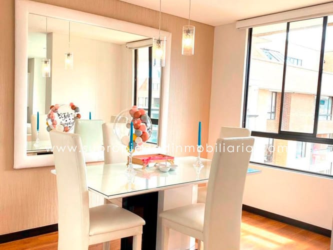 Apartamento de 3 alcobas en venta en Mazuren, Bogotá, 139 m² · foto 11 de 13