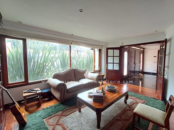 Casa de 4 alcobas en venta en Santa Ana Oriental, Bogotá, 620 m² · foto 4 de 24