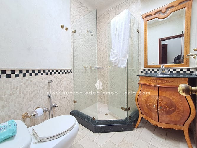 Casa de 4 alcobas en venta en Santa Ana Oriental, Bogotá, 620 m² · foto 12 de 24