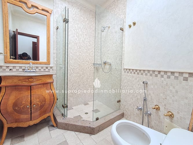 Casa de 4 alcobas en venta en Santa Ana Oriental, Bogotá, 620 m² · foto 14 de 24