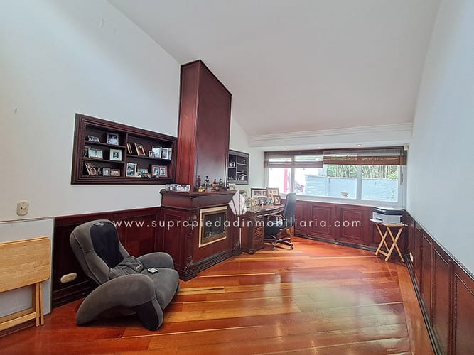 Casa de 4 alcobas en venta en Santa Ana Oriental, Bogotá, 620 m² · foto 16 de 24