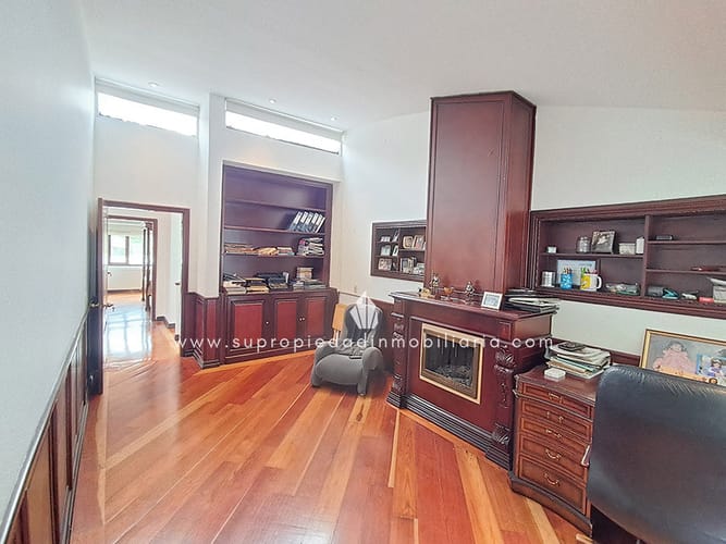 Casa de 4 alcobas en venta en Santa Ana Oriental, Bogotá, 620 m² · foto 17 de 24