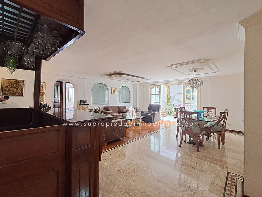 Apartamento en venta en Chicó Navarra, Bogotá · foto 3 de 24