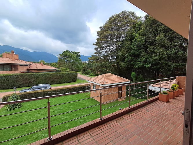 Casa de 4 alcobas en venta en Guaymaral, Bogotá, 419 m² · foto 6 de 24