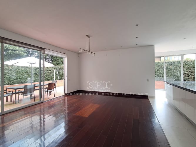 Casa de 4 alcobas en venta en Guaymaral, Bogotá, 419 m² · foto 11 de 24