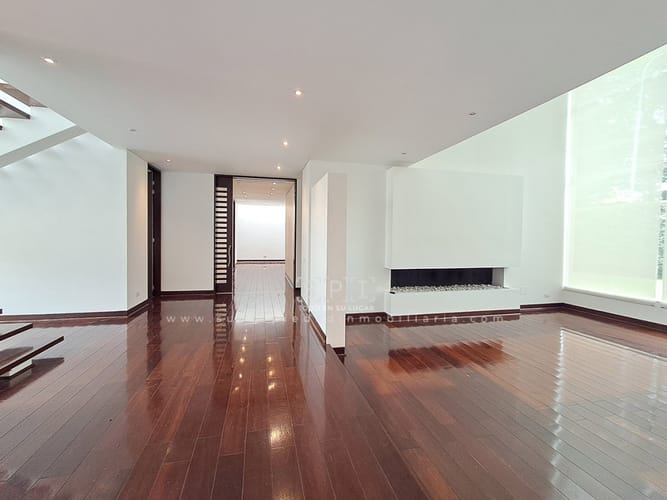 Casa de 4 alcobas en venta en Guaymaral, Bogotá, 419 m² · foto 12 de 24